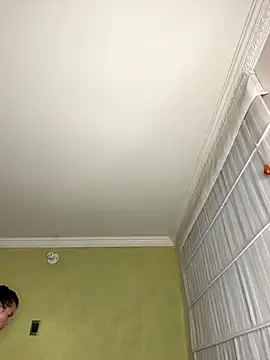 aurora divine online show from December 15, 2025, 10:47 pm