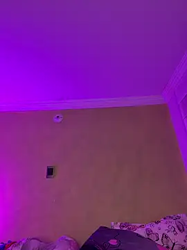 aurora divine online show from February 13, 2026, 10:50 pm