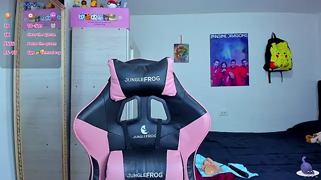 Lucyy-hess online show from October 9, 2025, 8:51 pm