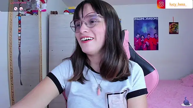Lucyy-hess online show from May 14, 2026, 8:26 pm