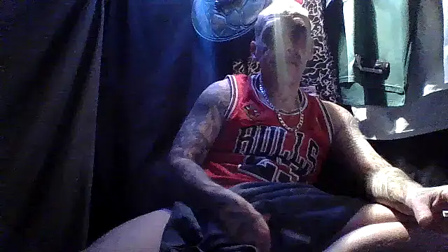 Snapshot of CandiedPompano chatting on October 9, 2025, 6:11 am CandiedPompano online show from October 9, 2025, 6:11 am