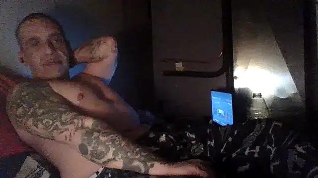 Snapshot of CandiedPompano chatting on November 9, 2025, 4:22 am CandiedPompano online show from November 9, 2025, 4:22 am