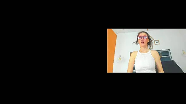 LolaBoobs online show from July 20, 2026, 1:13 pm