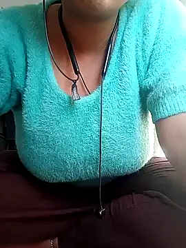 ruhi2003 online show from January 24, 2025, 10:11 am