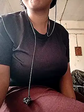 ruhi2003 online show from February 14, 2025, 12:36 pm