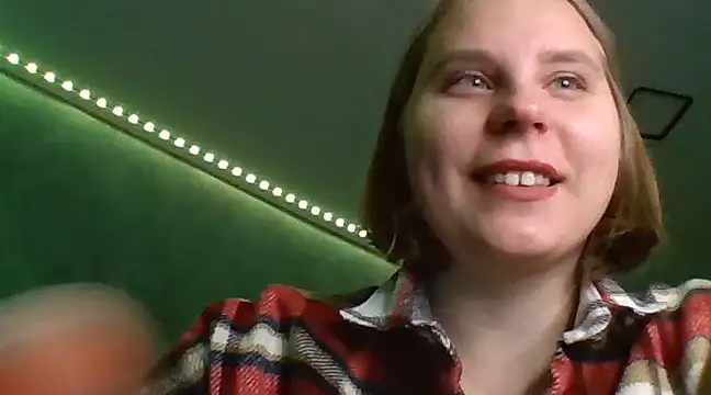 Thalia  Star online show from December 15, 2024, 3:09 pm