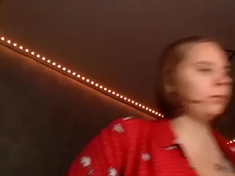 Thalia  Star online show from December 16, 2024, 5:06 am