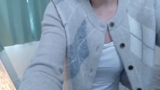 Risa 06 online show from May 5, 2026, 9:56 pm