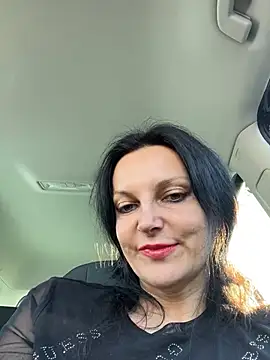 -OLYA- online show from February 18, 2025, 1:33 pm