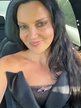 -OLYA- online show from June 14, 2026, 4:42 pm