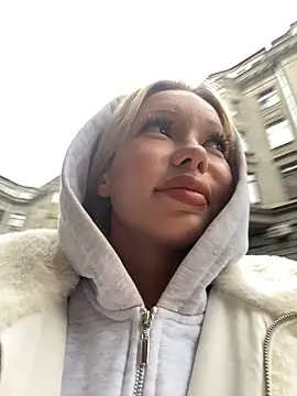 Snapshot of babydolll chatting on October 14, 2025, 11:11 am babydolll online show from October 14, 2025, 11:11 am