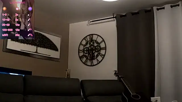 Snapshot of ApollonFit_x69 chatting on November 8, 2025, 9:46 pm ApollonFit x69 online show from November 8, 2025, 9:46 pm