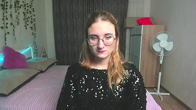 Miss Elsa  online show from December 4, 2024, 2:53 am