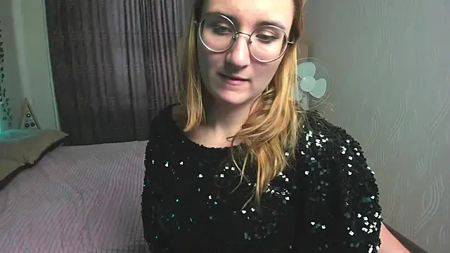 Miss Elsa  online show from December 4, 2024, 6:00 am