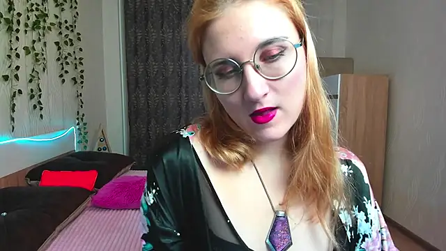 Miss Elsa  online show from December 18, 2024, 2:53 am