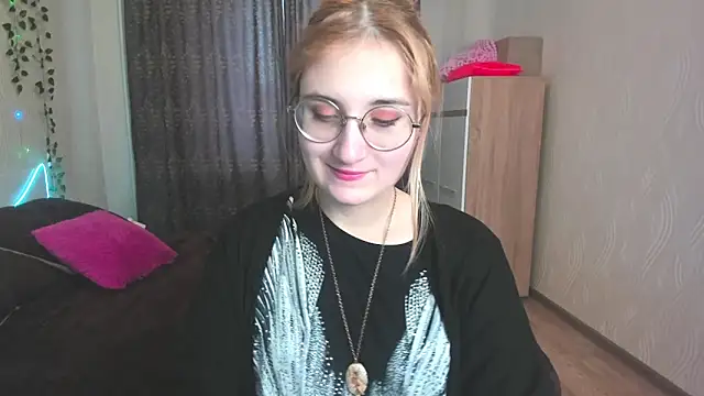 Miss Elsa  online show from January 13, 2025, 3:23 am