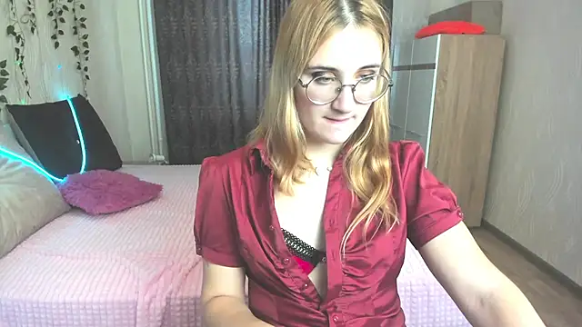 Miss Elsa  online show from January 22, 2025, 7:03 am