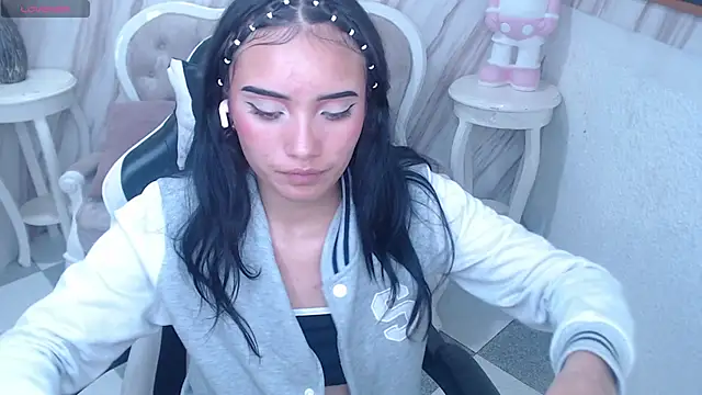 Snapshot of _Esther_Toro_b chatting on March 19, 2025, 3:51 pm Esther Toro b online show from March 19, 2025, 3:51 pm