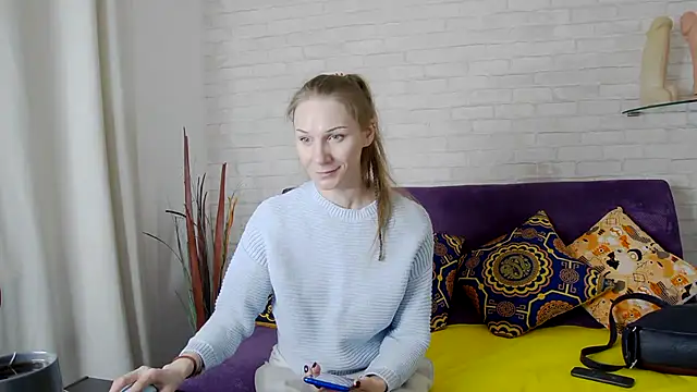 AmaliaMao online show from December 21, 2024, 8:28 am