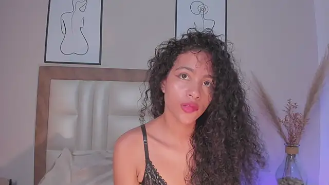 Snapshot of AntonellaHall_ chatting on October 11, 2025, 12:32 am AntonellaHall online show from October 11, 2025, 12:32 am