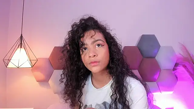 Snapshot of AntonellaHall_ chatting on October 24, 2025, 12:12 pm AntonellaHall online show from October 24, 2025, 12:12 pm