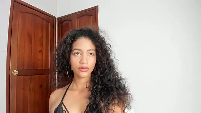 Snapshot of AntonellaHall_ chatting on March 28, 2026, 6:18 pm AntonellaHall online show from March 28, 2026, 6:18 pm