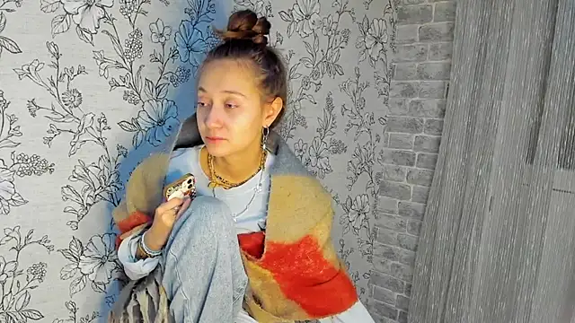 EllaSky xoxo online show from November 6, 2025, 12:33 am