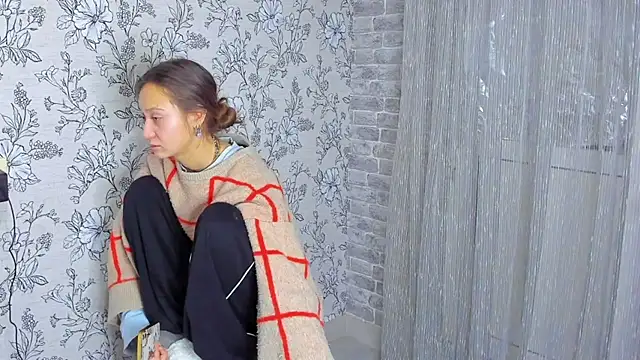 EllaSky xoxo online show from December 1, 2025, 12:48 am