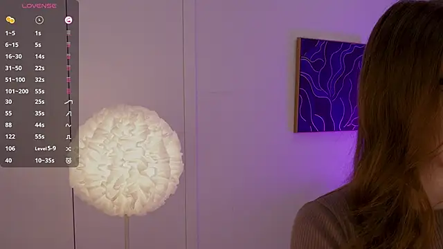 Lilly Colins online show from March 16, 2025, 12:45 am