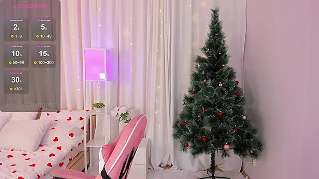 ClaireFaers  online show from December 17, 2024, 12:11 pm