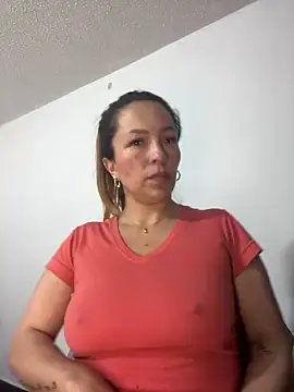 WilliamsKaily  online show from December 28, 2024, 4:52 pm