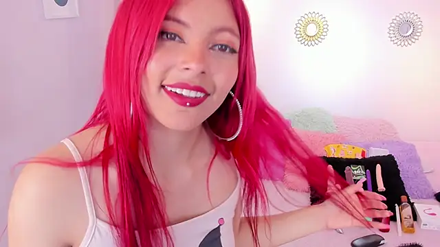 cloee love online show from March 19, 2025, 9:27 pm