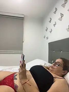 AntonellaAlondra4 online show from December 16, 2024, 4:34 am