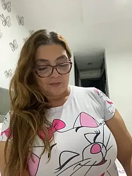 AntonellaAlondra4 online show from February 25, 2025, 4:24 am