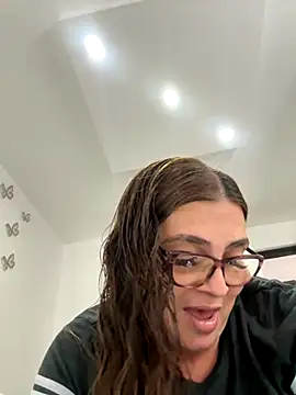 Snapshot of AntonellaAlondra4 chatting on October 2, 2025, 3:08 pm AntonellaAlondra4 online show from October 2, 2025, 3:08 pm