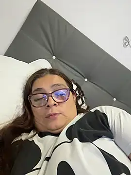 AntonellaAlondra4 online show from March 11, 2026, 3:45 am