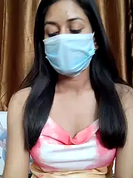 Snapshot of its_sophiaa chatting on December 29, 2024, 2:10 pm its sophiaa online show from December 29, 2024, 2:10 pm