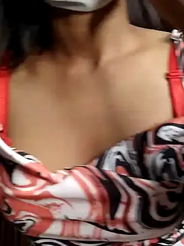 Snapshot of its_sophiaa chatting on February 1, 2025, 2:13 pm its sophiaa online show from February 1, 2025, 2:13 pm