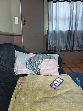 Snapshot of slimcate91 chatting on February 15, 2025, 4:36 am slimcate91 online show from February 15, 2025, 4:36 am