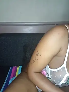 Snapshot of slimcate91 chatting on February 15, 2025, 7:50 pm slimcate91 online show from February 15, 2025, 7:50 pm