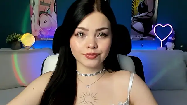 Snapshot of AkiraKatsu chatting on December 23, 2024, 5:54 pm AkiraKatsu online show from December 23, 2024, 5:54 pm