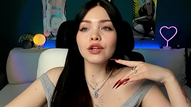 Snapshot of AkiraKatsu chatting on January 20, 2025, 5:16 pm AkiraKatsu online show from January 20, 2025, 5:16 pm