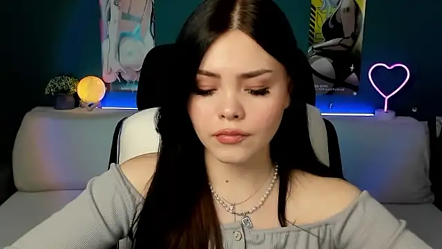 Snapshot of AkiraKatsu chatting on January 25, 2025, 10:18 pm AkiraKatsu online show from January 25, 2025, 10:18 pm