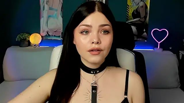 Snapshot of AkiraKatsu chatting on January 28, 2025, 5:24 pm AkiraKatsu online show from January 28, 2025, 5:24 pm