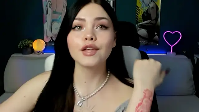 Snapshot of AkiraKatsu chatting on January 29, 2025, 8:14 pm AkiraKatsu online show from January 29, 2025, 8:14 pm