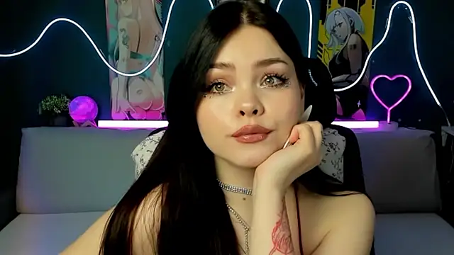 Snapshot of AkiraKatsu chatting on February 14, 2025, 5:36 pm AkiraKatsu online show from February 14, 2025, 5:36 pm