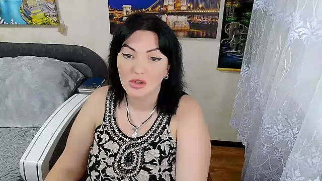 Snapshot of Lady_Boom_Wild_ chatting on October 28, 2025, 5:59 pm Lady Boom Wild  online show from October 28, 2025, 5:59 pm