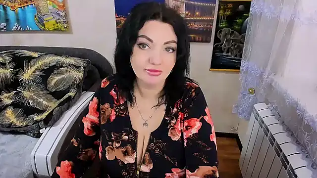 Snapshot of Lady_Boom_Wild_ chatting on February 17, 2026, 8:44 am Lady Boom Wild online show from February 17, 2026, 8:44 am