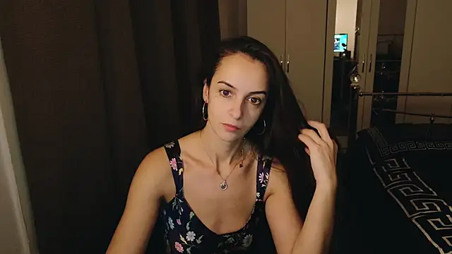 karlaolivia online show from December 10, 2024, 6:38 pm