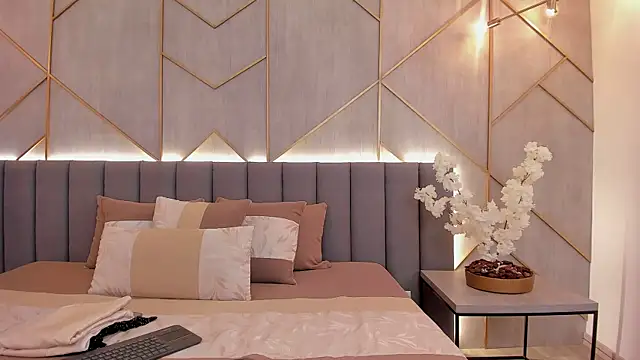 Snapshot of miia_blake chatting on December 27, 2024, 9:32 pm miia blake online show from December 27, 2024, 9:32 pm